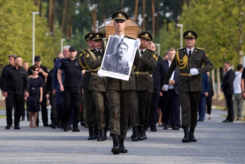 Die Ukraine, Selenskyj und die OUN: Wenn Faschisten als Helden verehrt werden