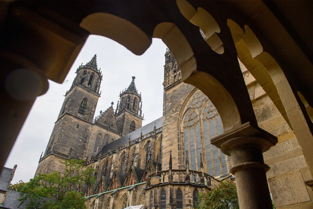 Die Städte in Sachsen-Anhalt schneiden beim Tourismus-Ranking im Osten vergleichsweise schlecht ab. Der Tourismusverband zweifelt an den Ergebnissen.