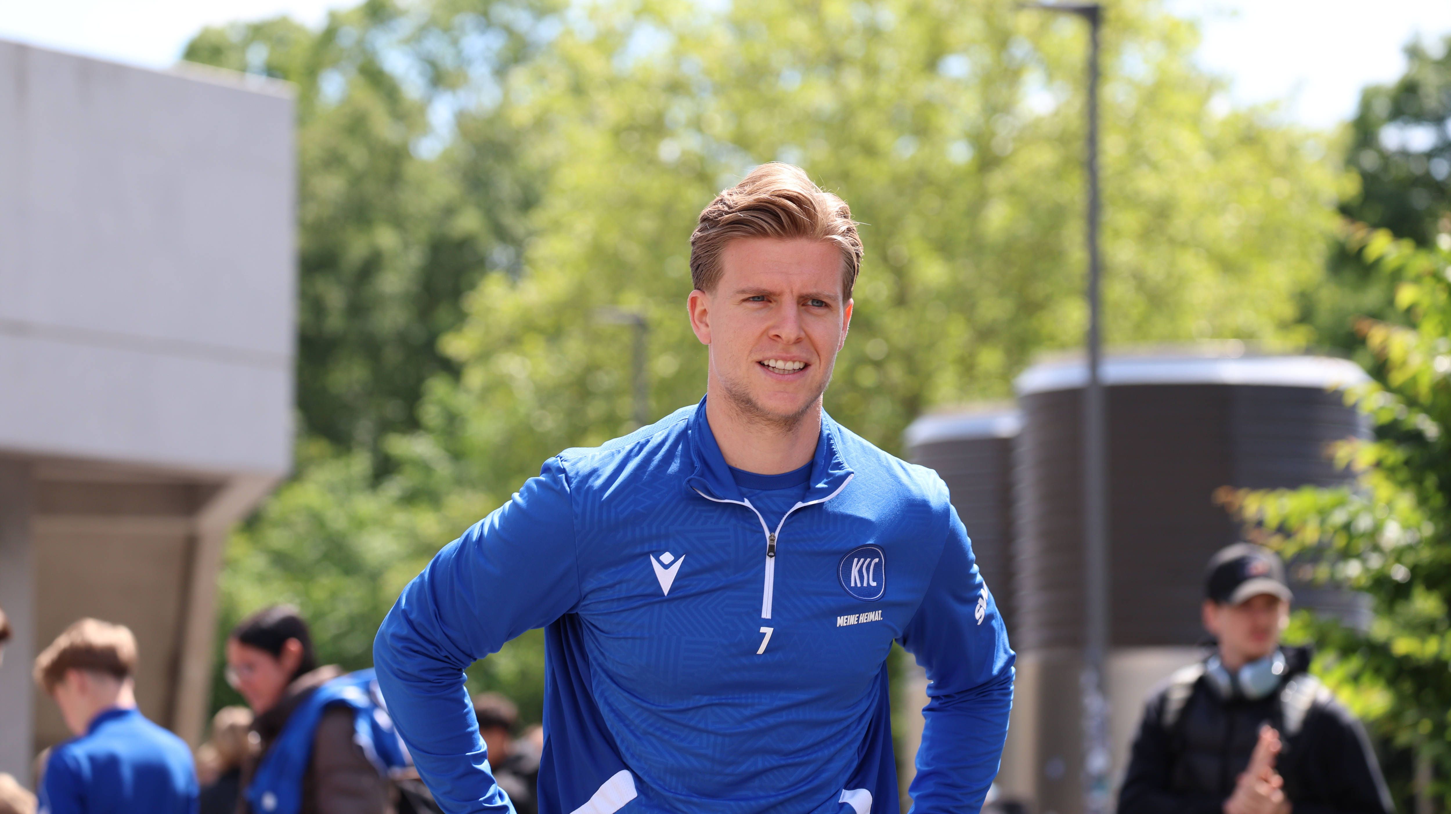 Transfer-Schluss egal: Was läuft da bei Hertha mit Dzenis Burnic?