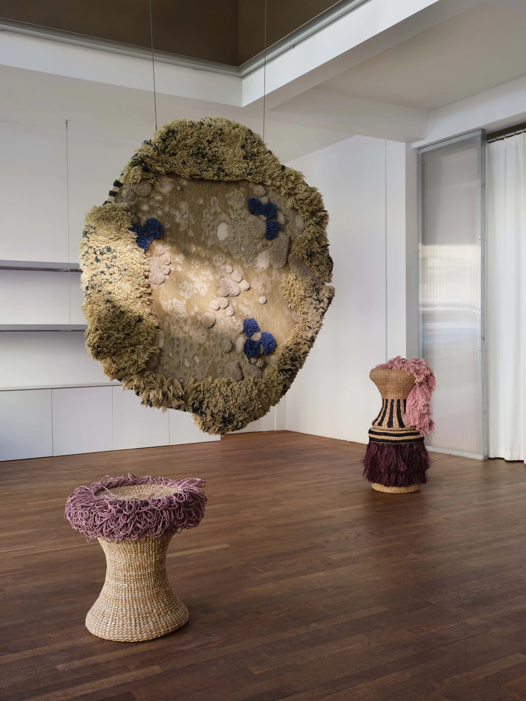 Teppich oder Petrischale? Lyk Carpet verhilft dem Teppich zu Kunststatus.