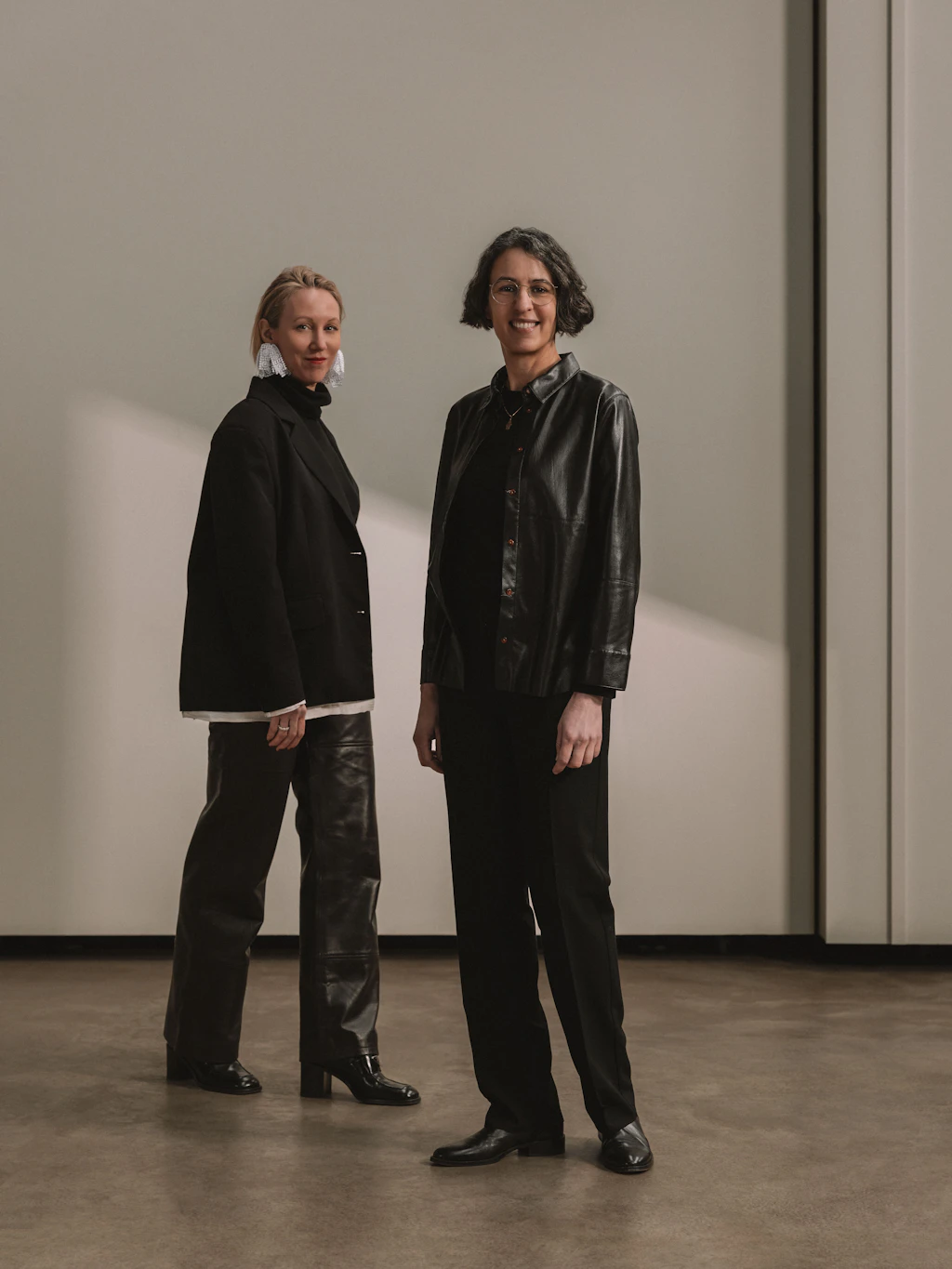 Die beiden Organisatorinnen hinter Currents: Laura Ewert (links) und Jasmin Jouhar (rechts).