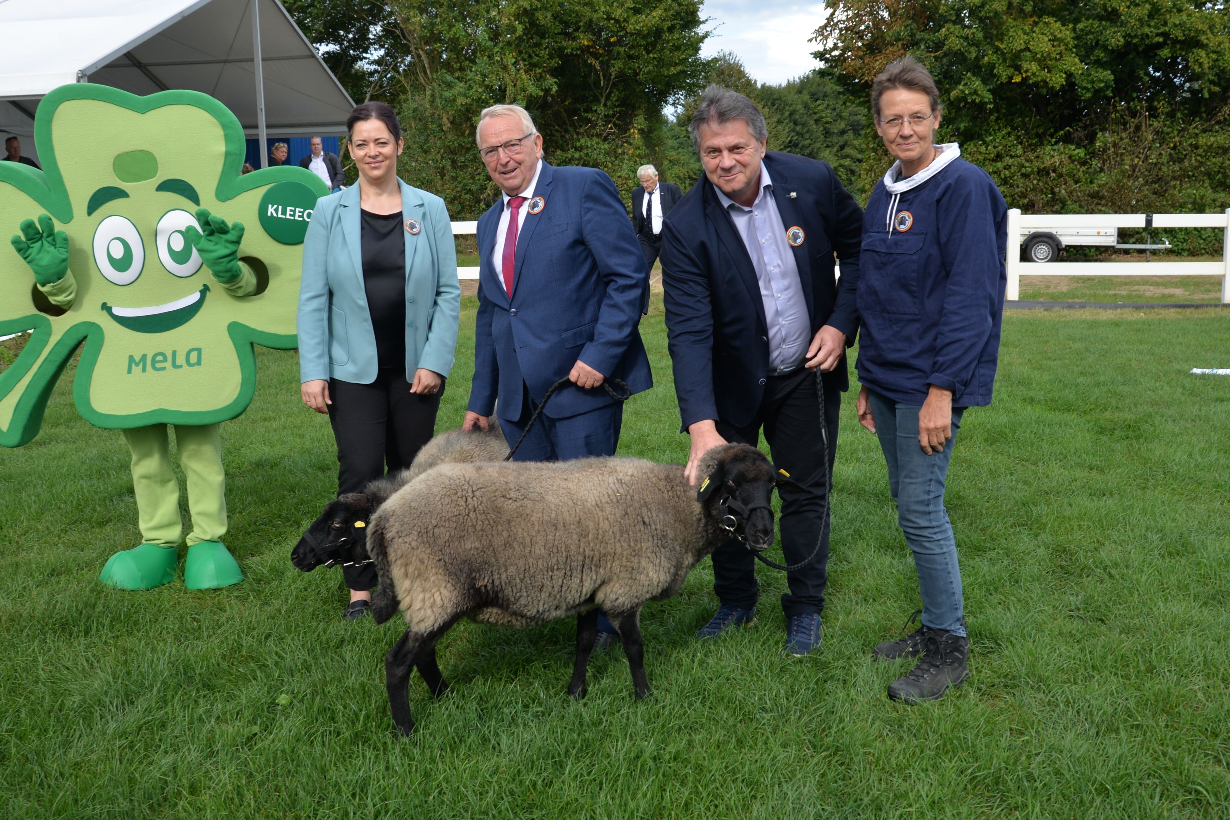 35. MeLa mit fast 900 Ausstellern und einer der größten Tierschauen Deutschlands