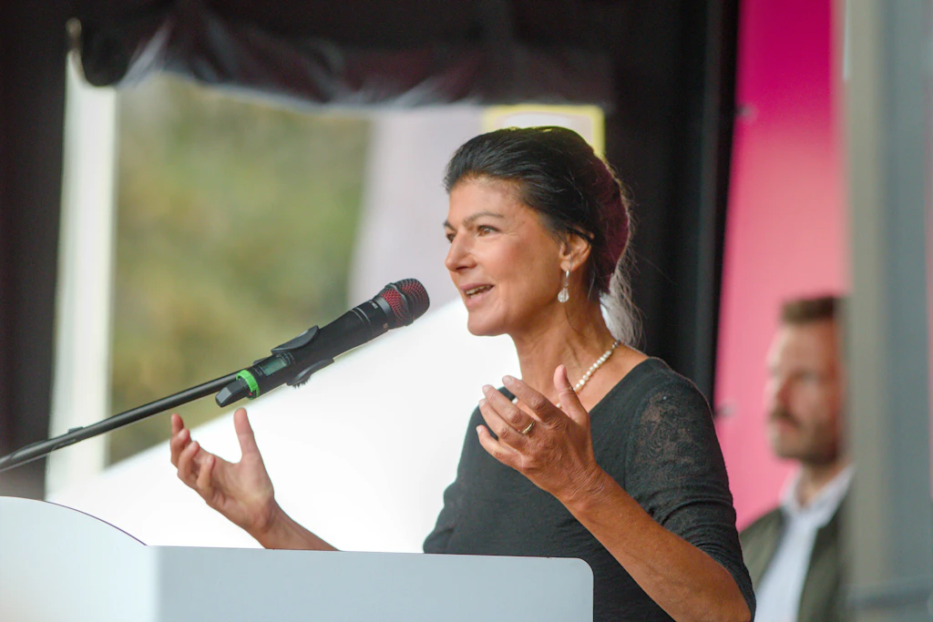 Köthen statt Kiew: Wagenknecht setzt zum Antikriegstag auf die AfD