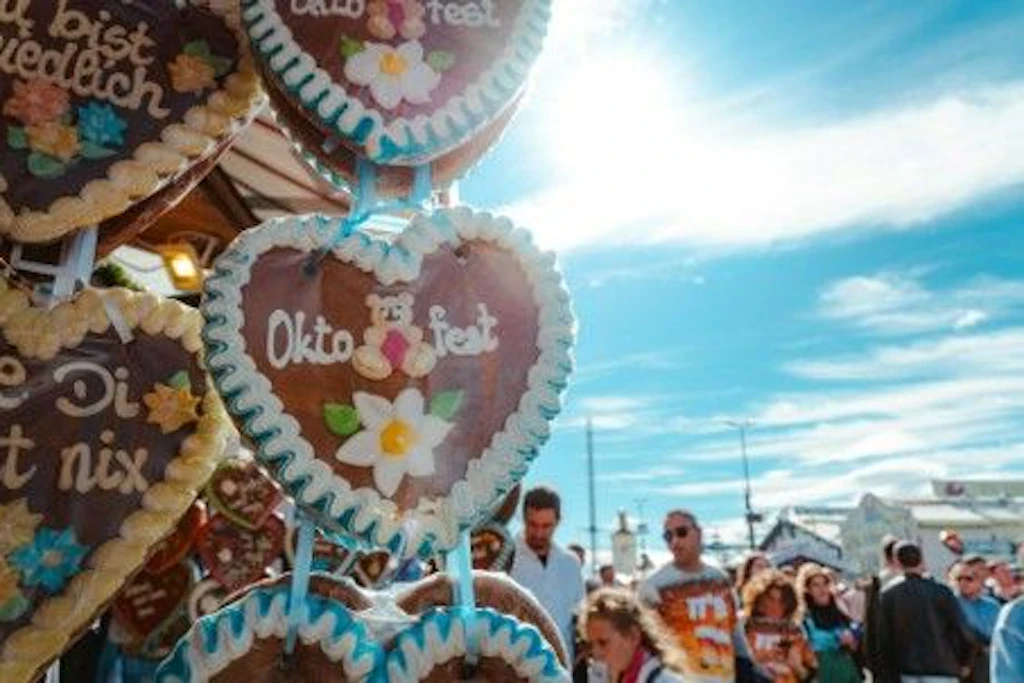 Ein Lebkuchenherz ist der Klassiker unter den Mitbringseln vom Oktoberfest
