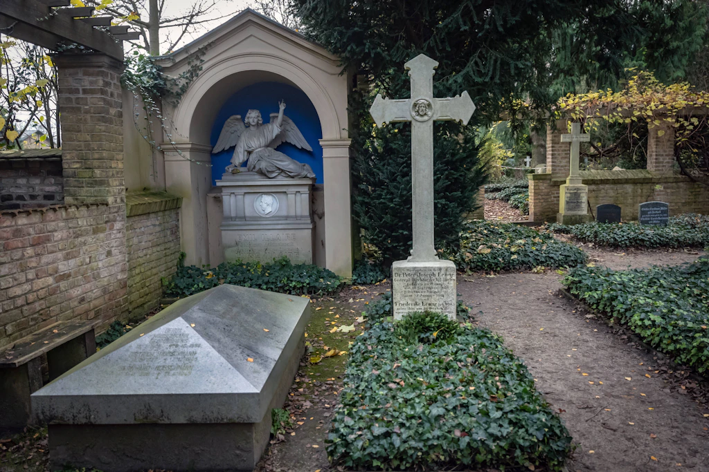 Grabstätte von Gartenbaumeister Peter Joseph Lenné auf dem Bornstedter Friedhof