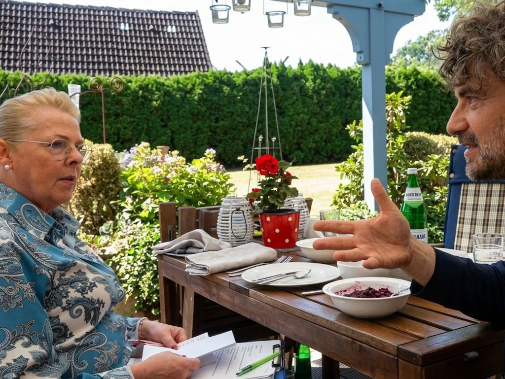 Gespräch im Garten: Silvia Dronsch berichtet von ihrer Begegnung mit Friedrich Merz und den Folgen für ihren Alltag.