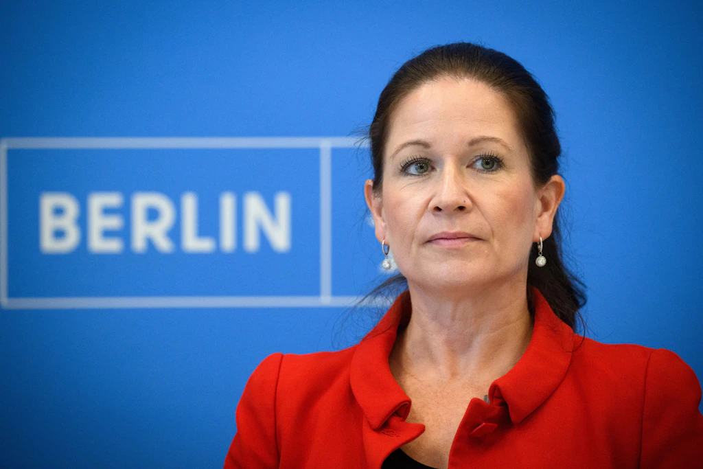 Katharina Günther-Wünsch (CDU), Berliner Senatorin für Bildung, Jugend und Familie