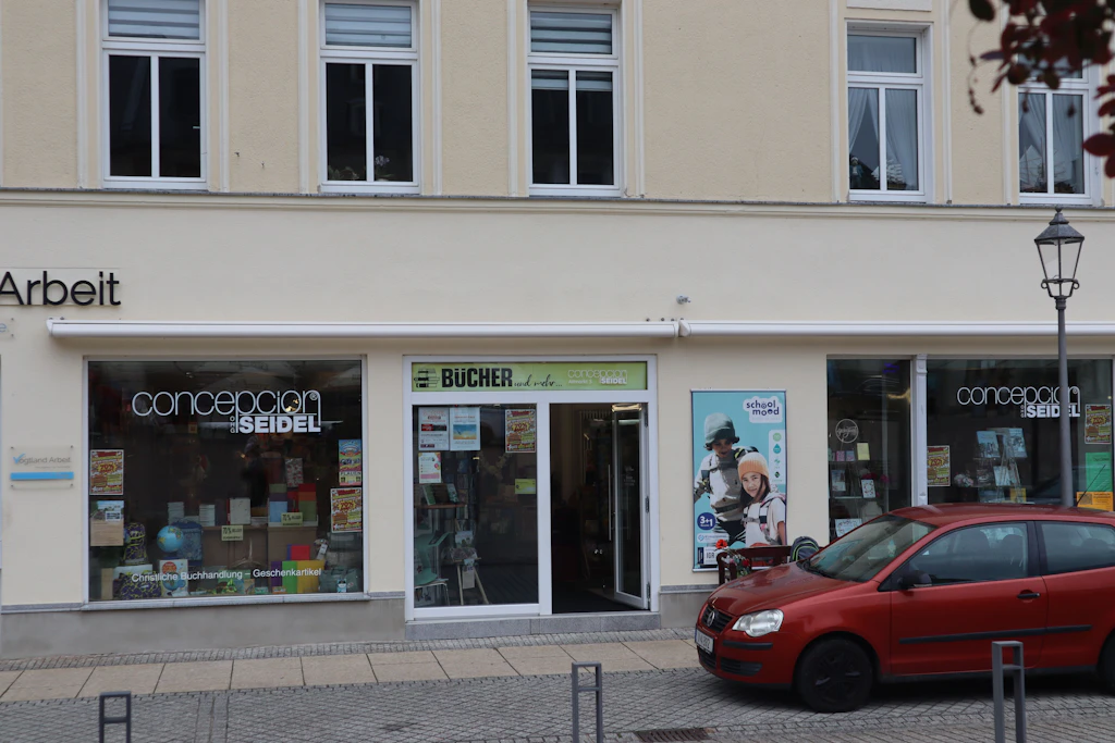 Vereinsgründung geplant: Neue Hoffnung für christliche Buchhandlung in Plauen