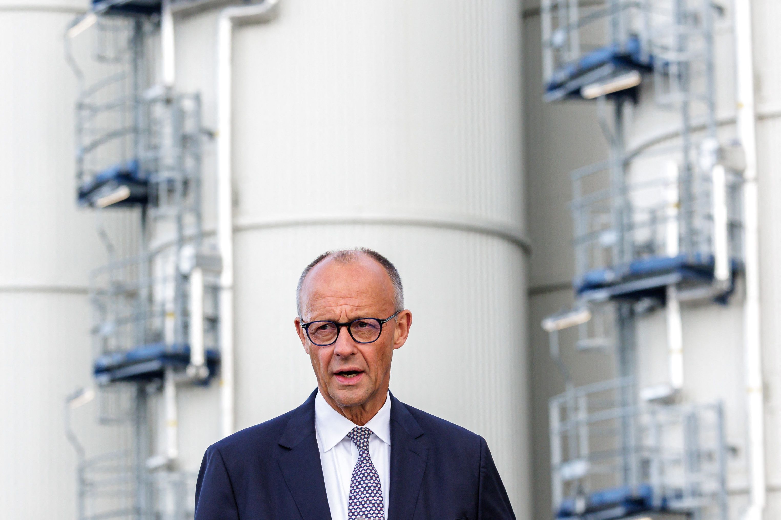 Merz warnt in Leuna vor AfD – Chemiepark-Betreiber fordert konkrete Taten