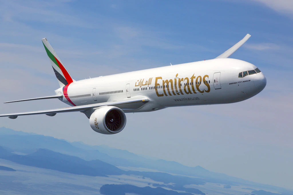 Bald im Anflug auf Berlin? Mit Maschinen des Typs Boeing 777-300ER möchte Emirates täglich zum Flughafen BER fliegen.