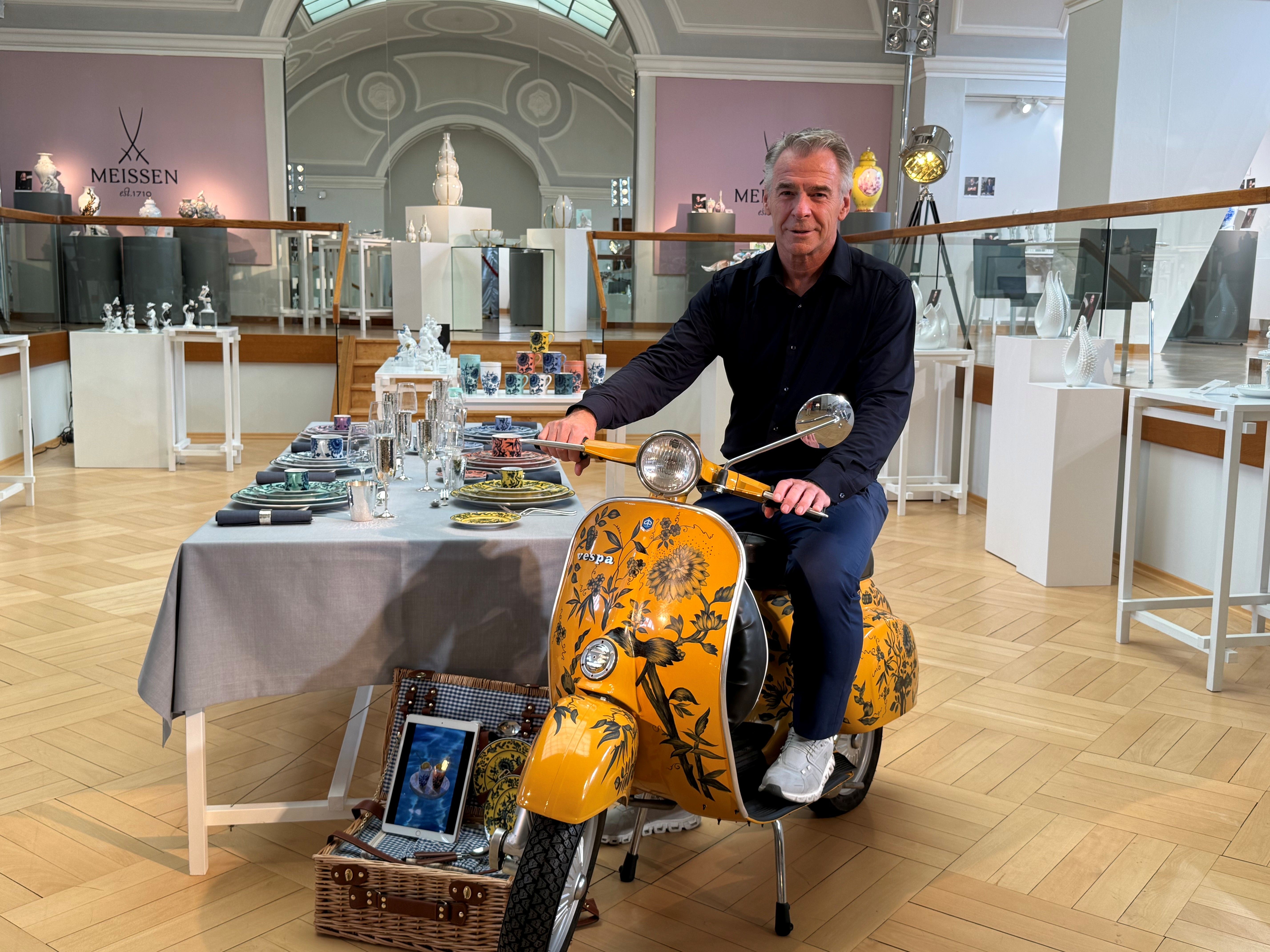 Meissener Manufaktur will mit Faultieren und einer Designerkollektion punkten
