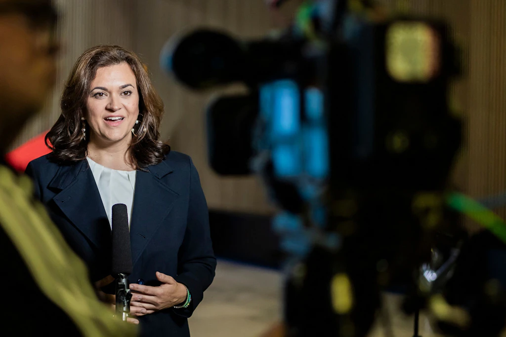 Franziska Hoppermann, CDU-Generalsekretärin, äußert sich in der CDU-Bundesgeschäftsstelle (Konrad-Adenauer-Haus) bei einem TV-Interview. Am Sonntag (06.09.2026) wurde in Sachsen-Anhalt ein neuer Landtag gewählt.