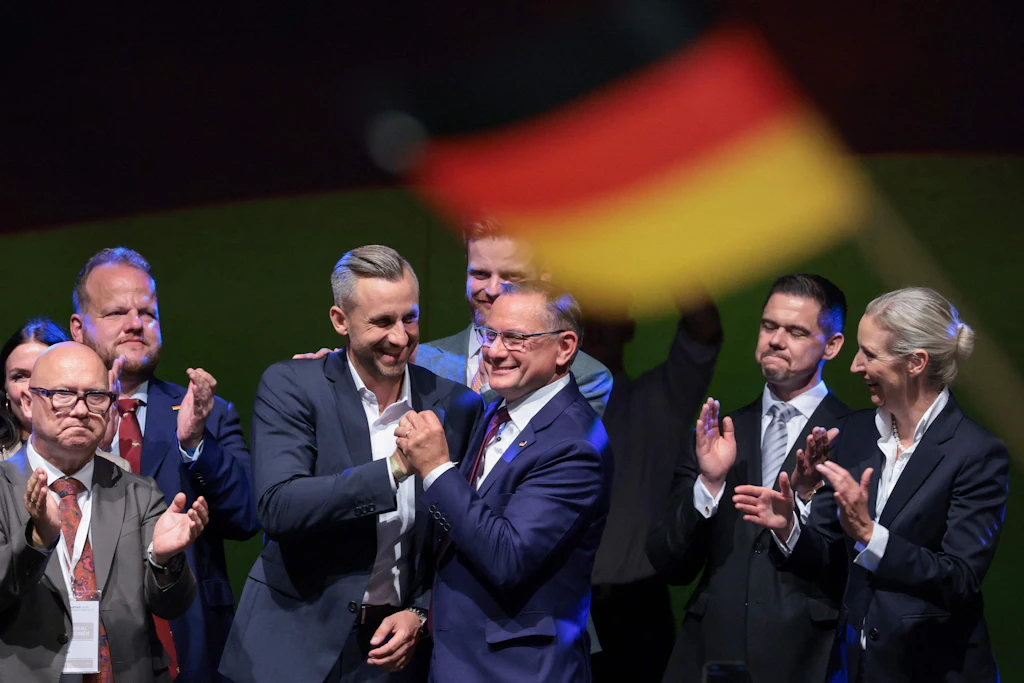 Ulrich Siegmund feiert den Wahlsieg der AfD. 