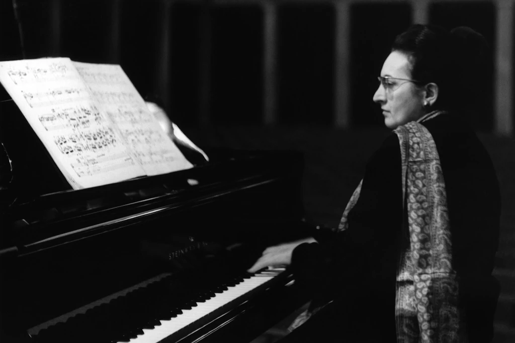 Die Komponistin Yvonne Loriod 1971 bei einem Kozert in München. Jetzt konnte man ihr Werk „La Sainte Face“ zum ersten Mal überhaupt hören, beim Musikfest Berlin.