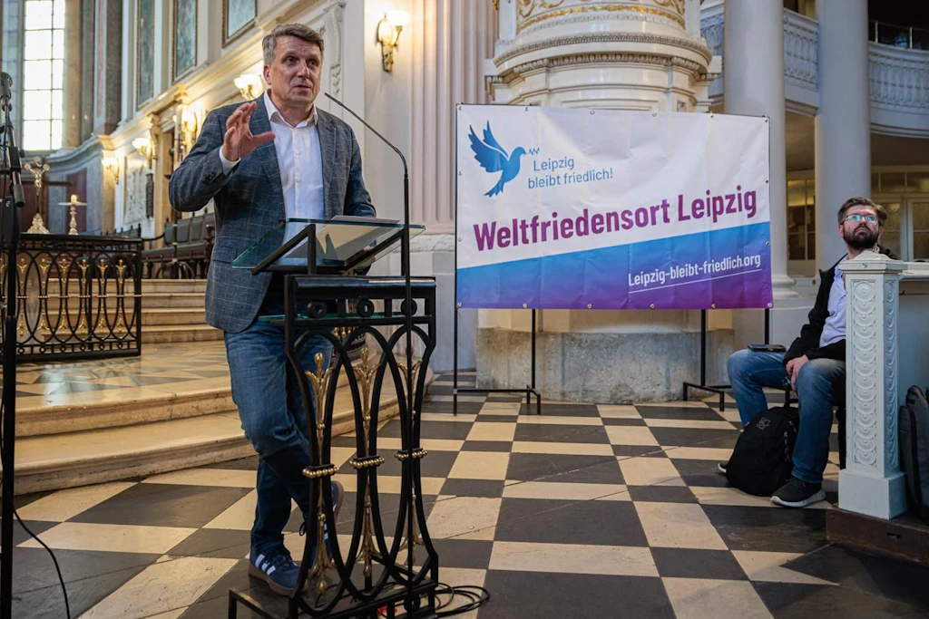 Plädiert leidenschaftlich für den Frieden und will aus Leipzig einen Weltfriedensort machen: Lutz Mükke.