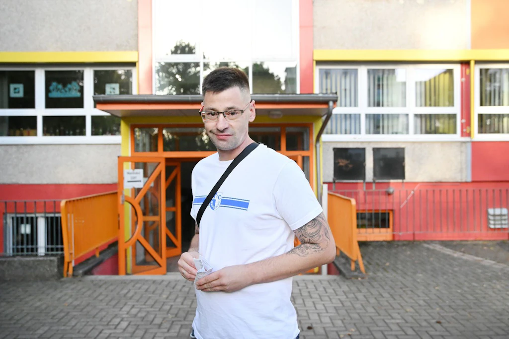 Stefan hat bereits gewählt und fährt nun nach Berlin. Es spielt: FC Magdeburg gegen Hertha BSC.