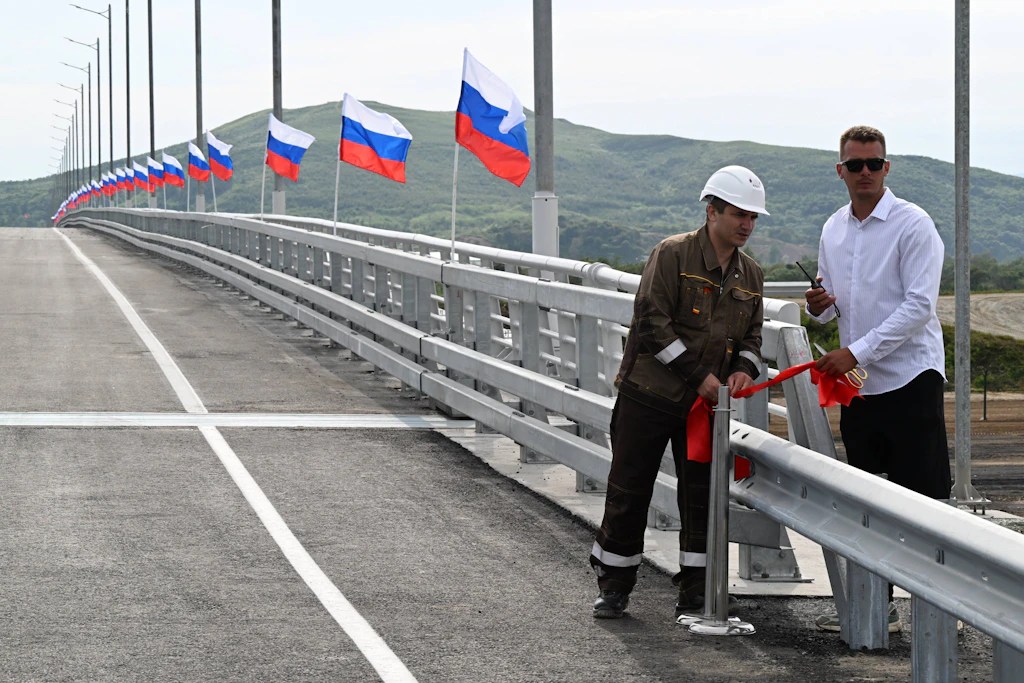 Eine neue Brücke verbindet Russland und Nordkorea.