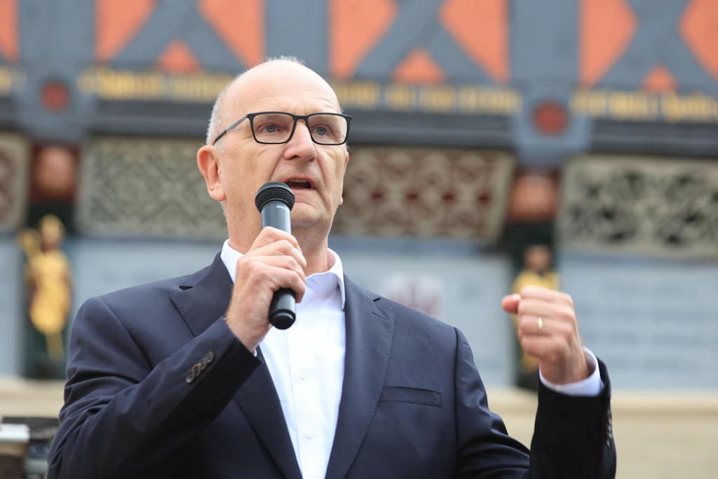 Brandenburgs Ministerpräsident Dietmar Woidke (SPD) beim Wahlkampfabschluss der SPD vor der Landtagswahl 2026 in Sachsen-Anhalt.