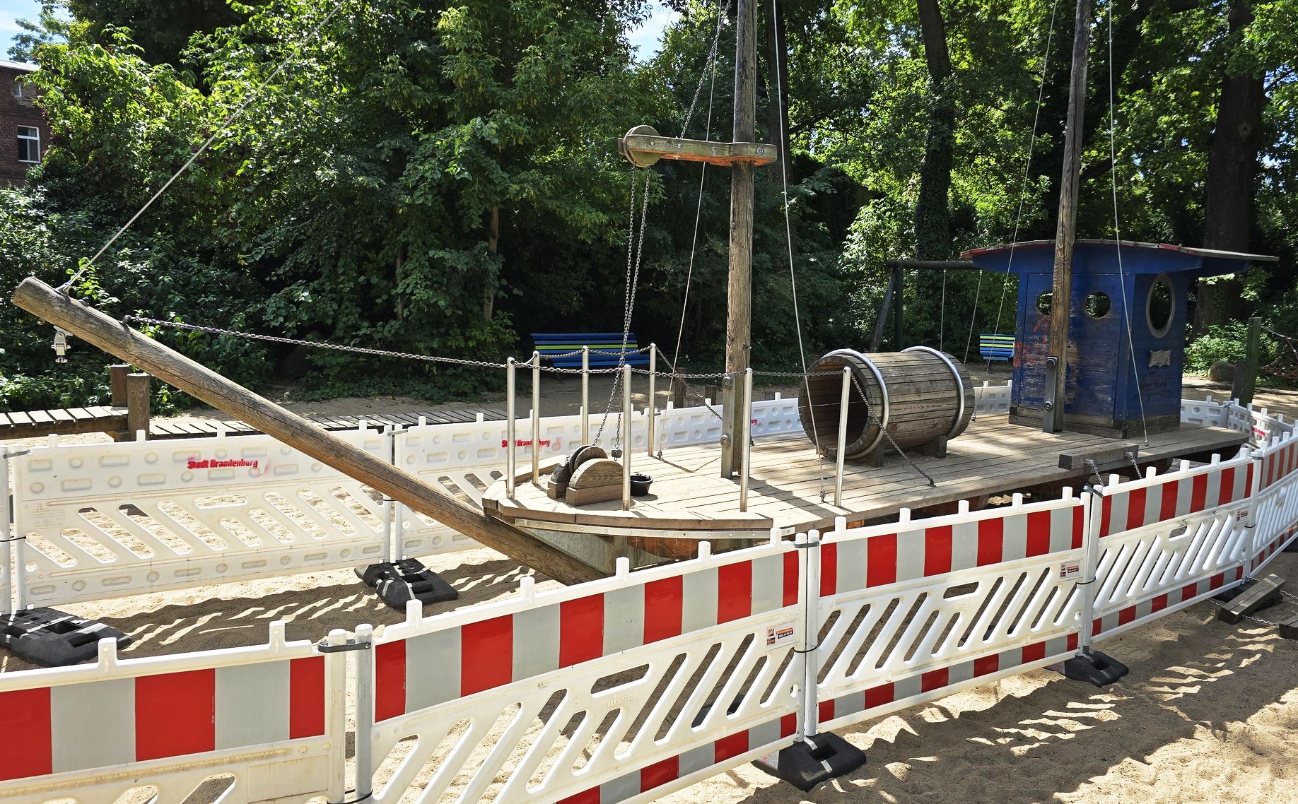 Kaputte Schaukeln, leere Kassen: Brandenburgs Spielplätze bröckeln leise