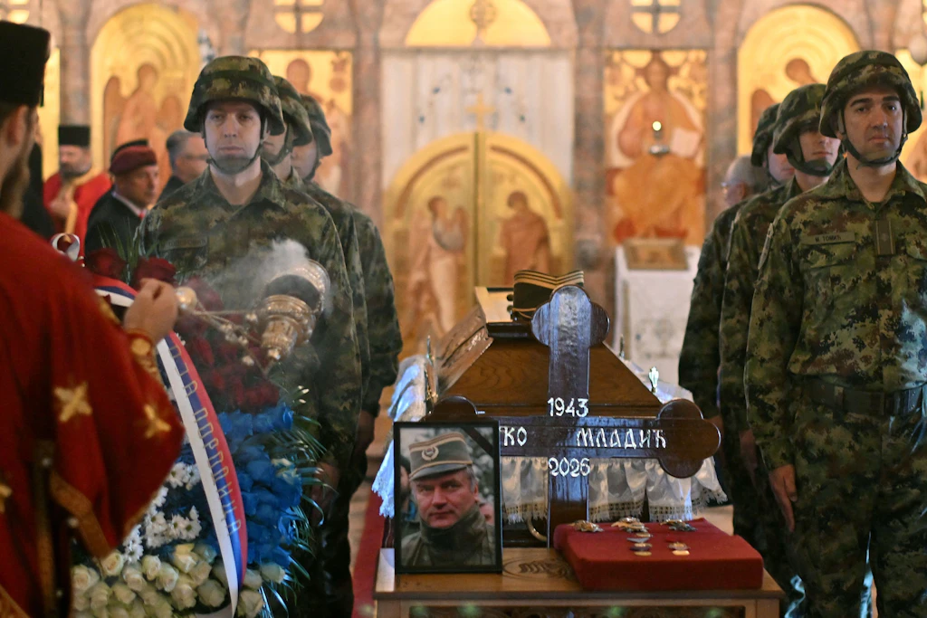 Trauerfeier für den im Alter von 84 Jahren verstorbenen Ratko Mladić in der Belgrader St. Luka-Kirche