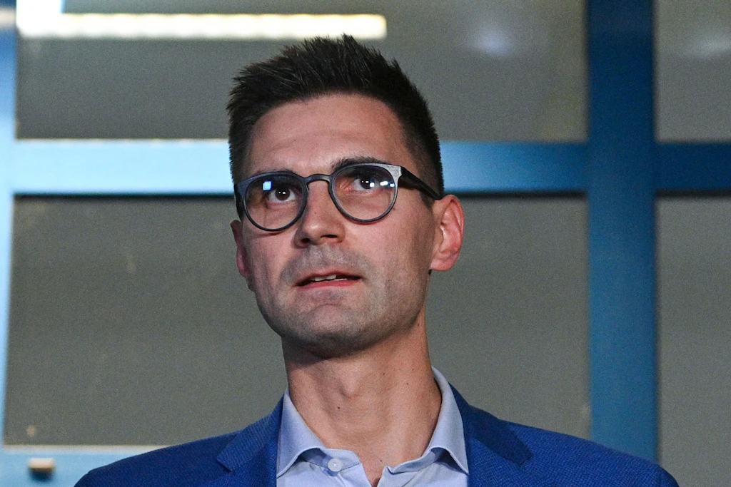 Sepp Müller (CDU), Bundestagsabgeordneter, kündigt nach einer Sitzung des Landesvorstands seine Kandidatur als Landesvorsitzender an.