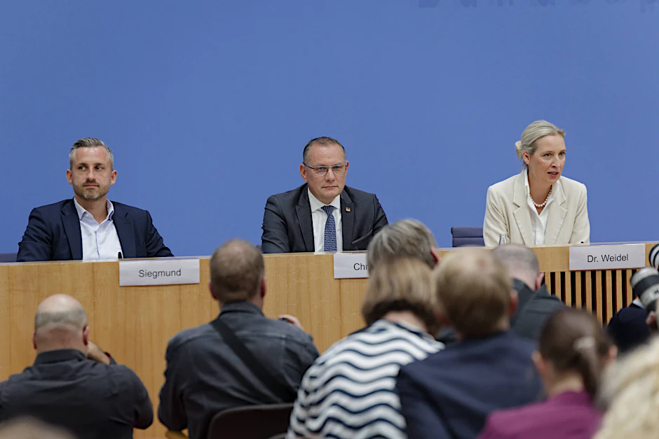 "Hoch Ulrich" - Sigmund, Chrupalla und Weidel in der Bundespressekonferenz