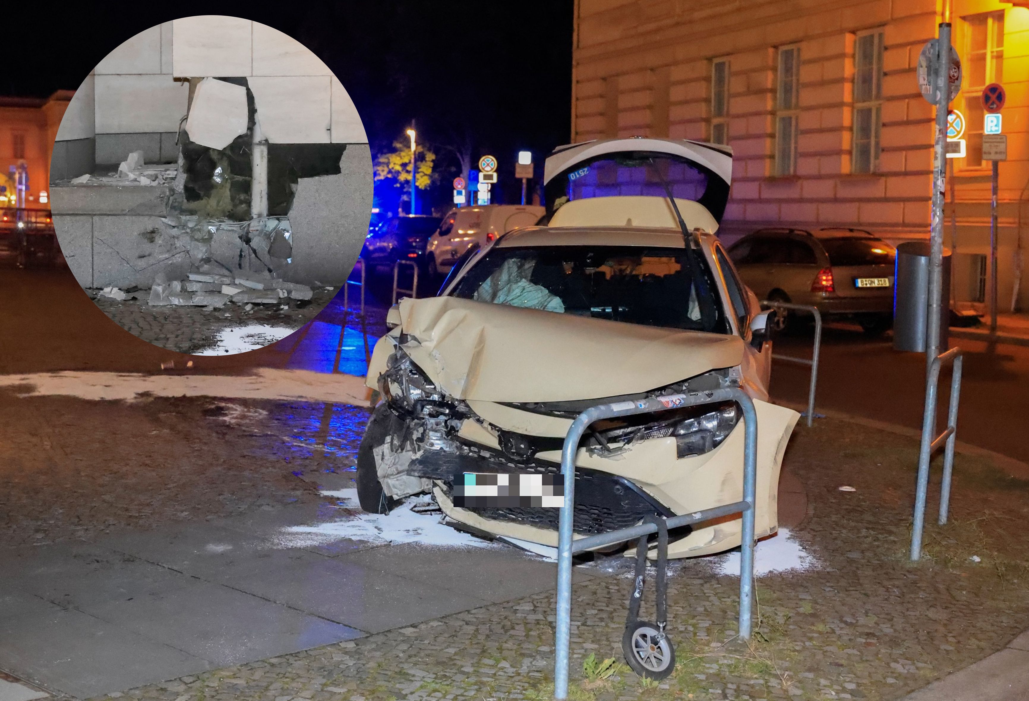 Auto rast in das Deutsche Historische Museum – erheblicher Schaden