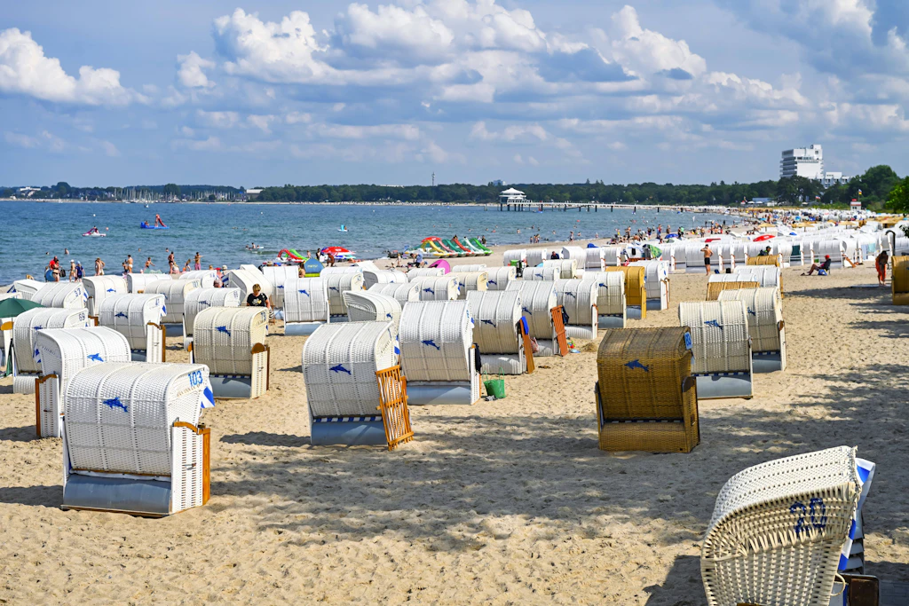 Wer günstig Urlaub machen möchte, sollte laut Ferienwohnungs-Portal Holidu an die Ostsee fahren, aber dabei nicht in Deutschland bleiben.