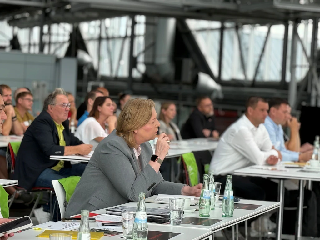 Es brennt an allen Fronten: Ostdeutschland verliert jede Woche hunderte Arbeitsplätze