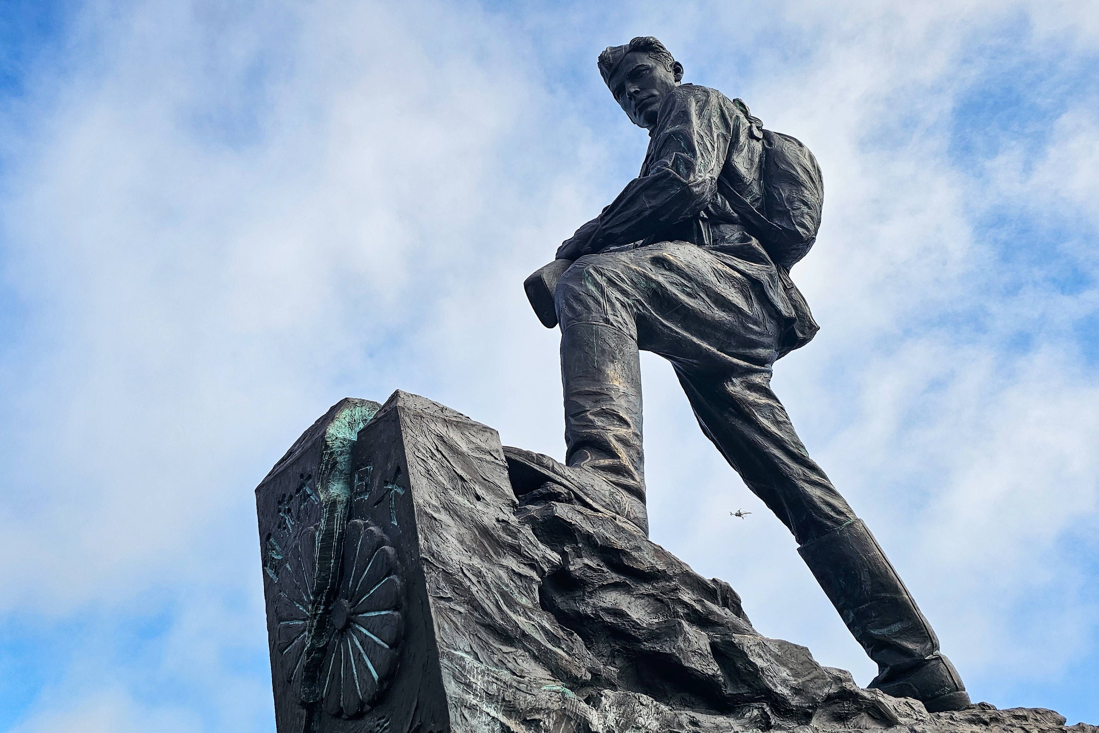 Japan fordert Entfernung von Statue in Russland: Kremlsprecher äußert sich