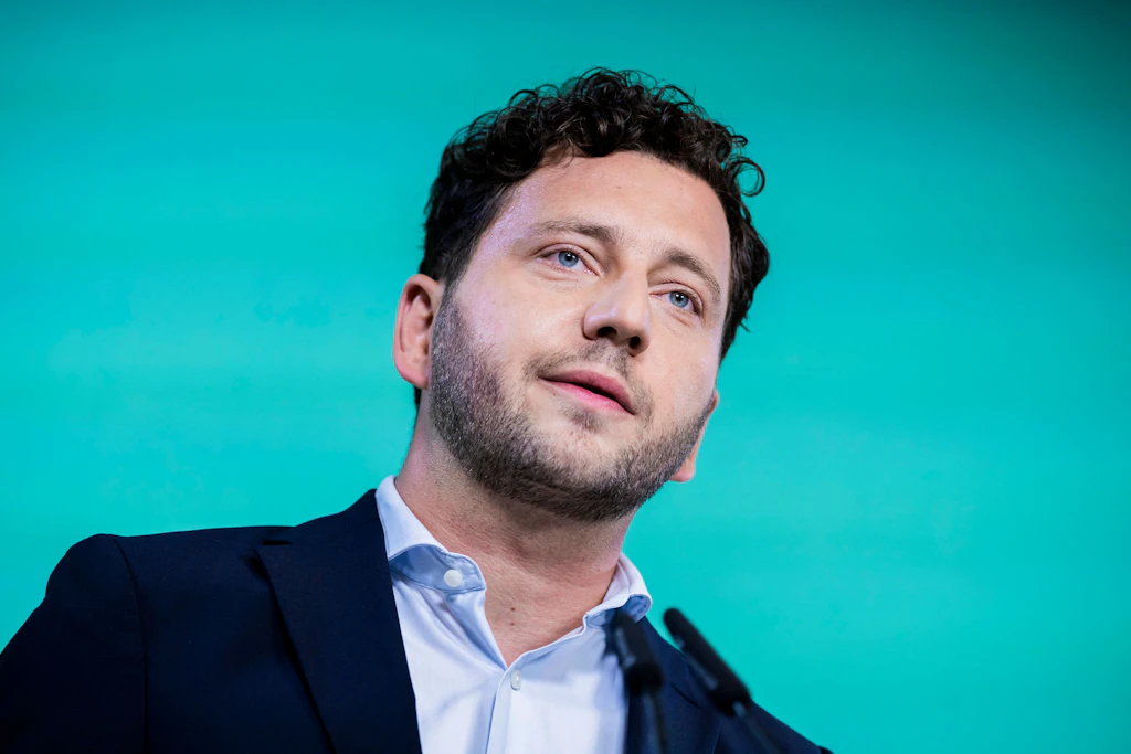 Banaszak zu Merz’ AfD-Vorwurf: „Ich hätte den Begriff so nicht verwendet“