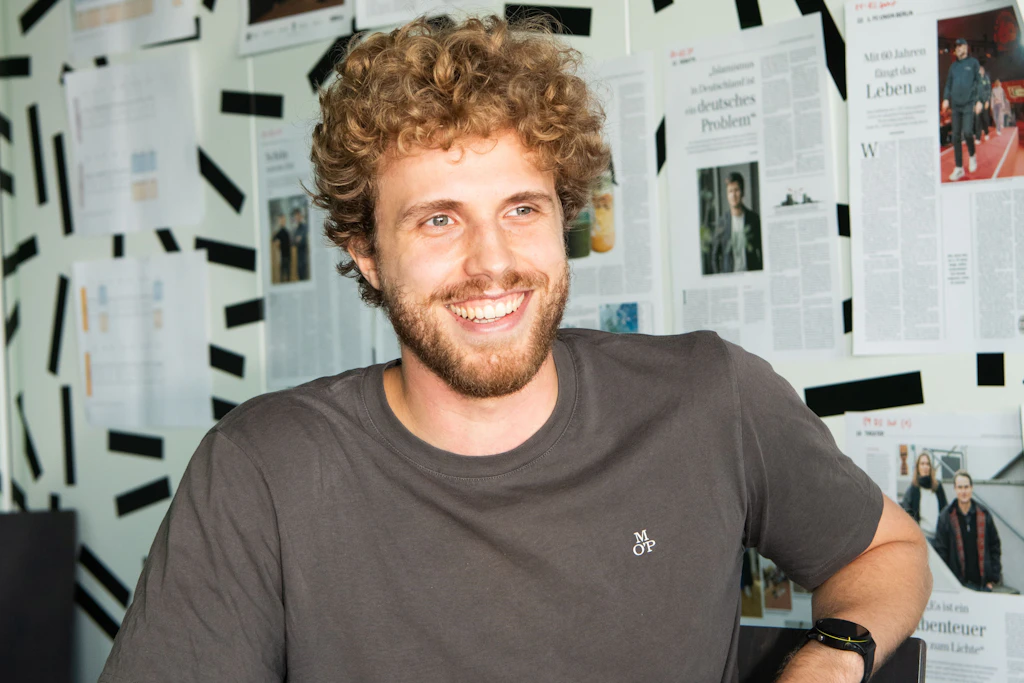 Salem Rezik, Parteisprecher des Berliner Landesverbandes der Partei des Fortschritts (PdF): „Wir wollen den Leuten nicht die Politik erklären, sondern die Leute sollen uns erklären, welche Politik sie wollen.“