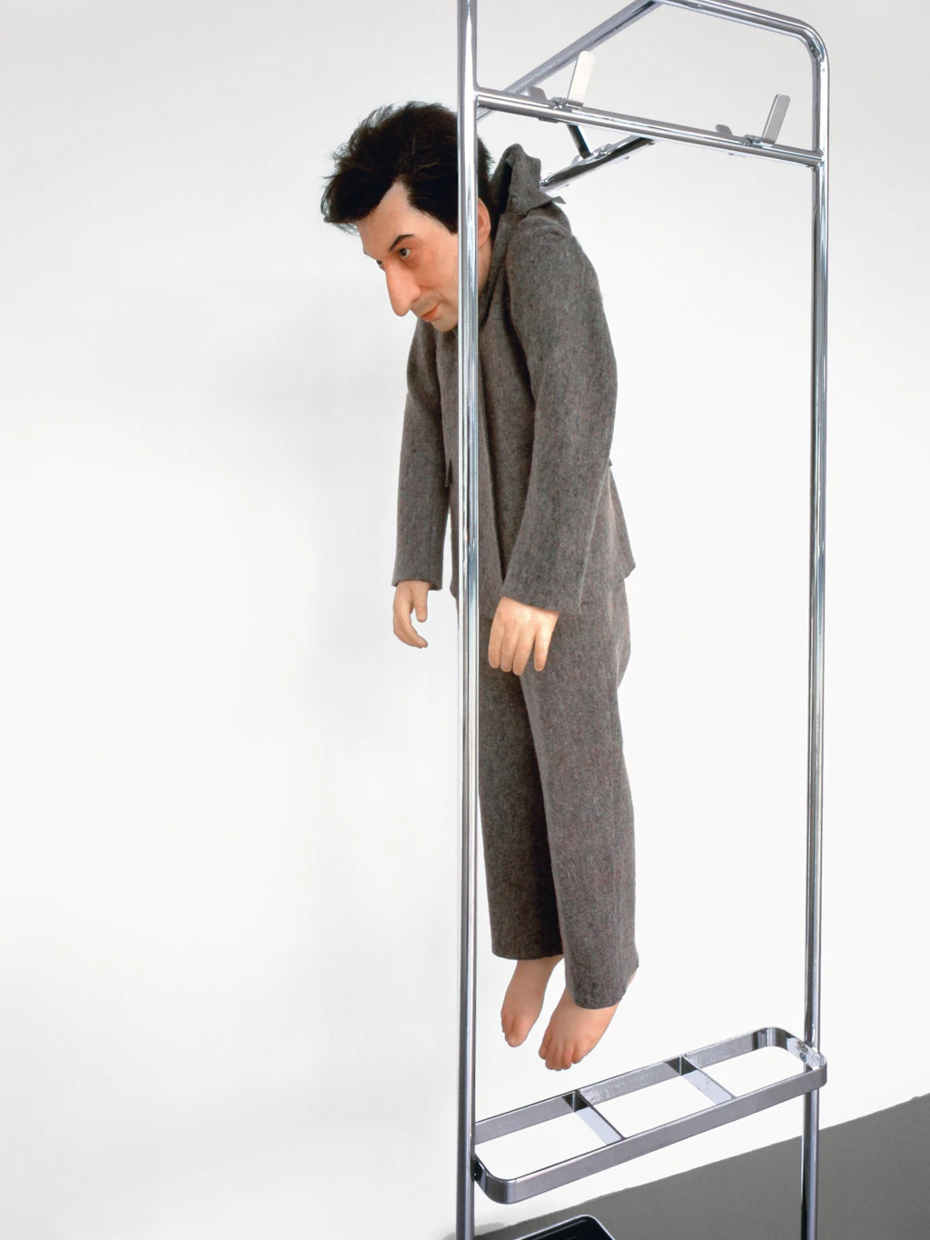Maurizio Cattelan: „La Rivoluzione siamo noi“, 2000 Wachs und Filz (für Joseph Beuys)