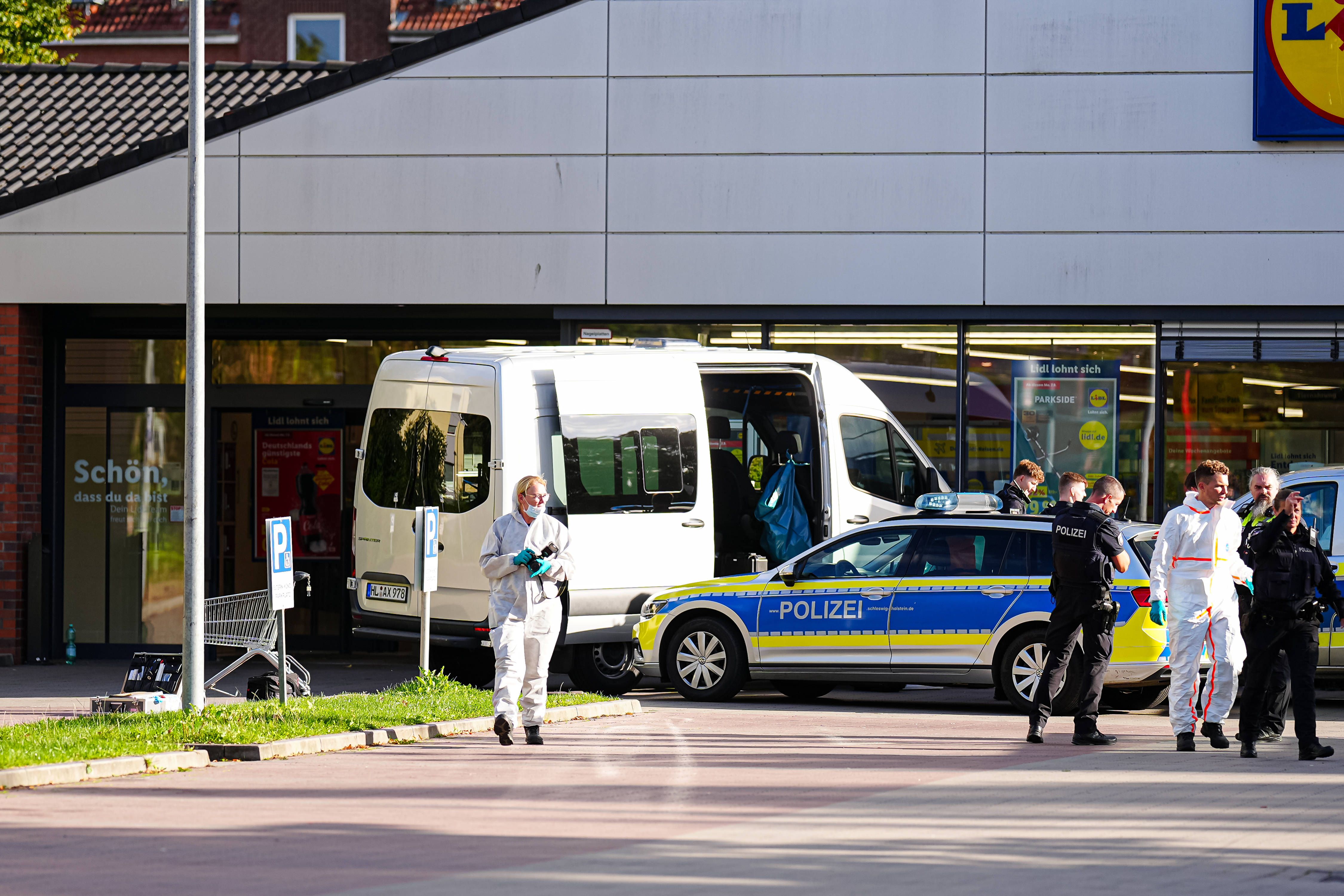 Tödliche Messerattacke im Supermarkt: 48-Jährige stirbt am Tatort