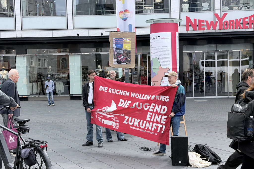 Ein paar wenige fanden sich zur Demonstration in Halle (Saale) ein.