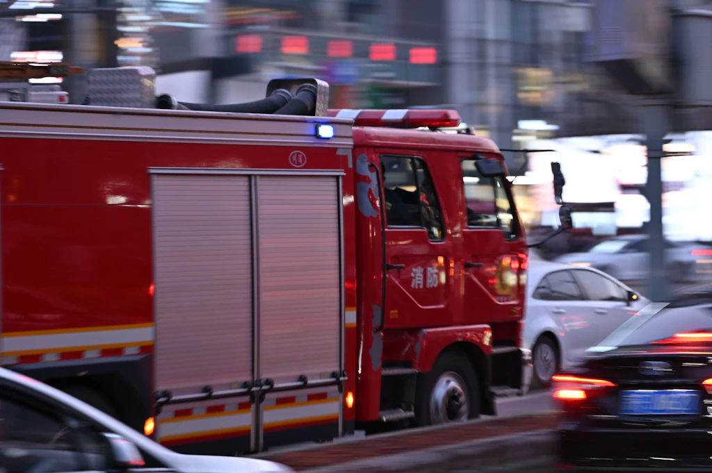 Feuer auf Frachter in China: 20 Tote und fünf Vermisste