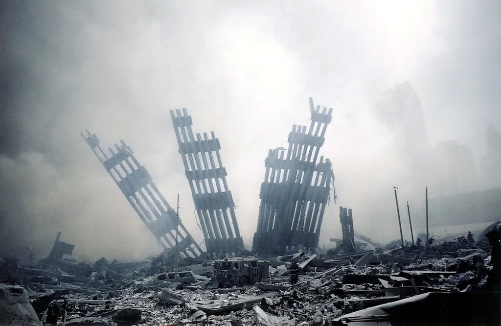 Die Trümmer des World Trade Centers nach dem Terroranschlag vom 11. September