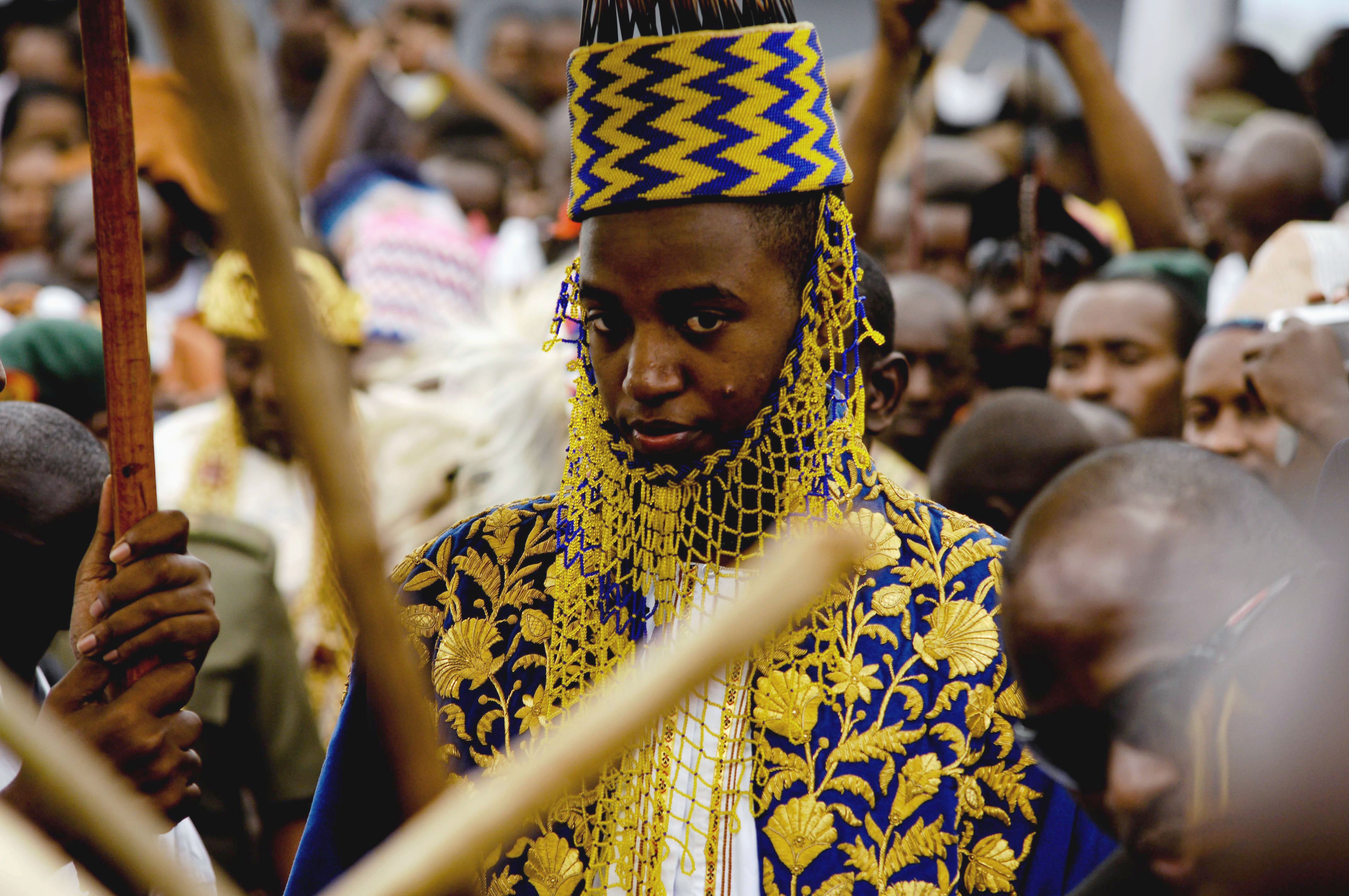 Wer wird der neue König von Tooro? Streit um Thronfolge in Uganda