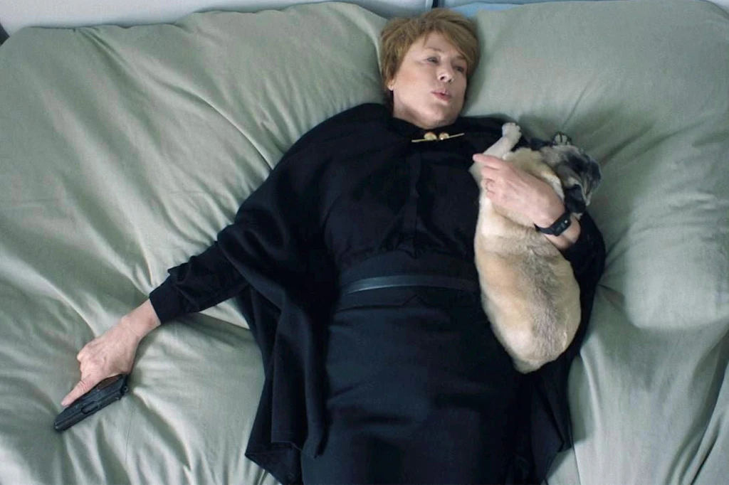 Kurz davor, zu eskalieren: Corinna Harfouch in „Kalter Hund“.
