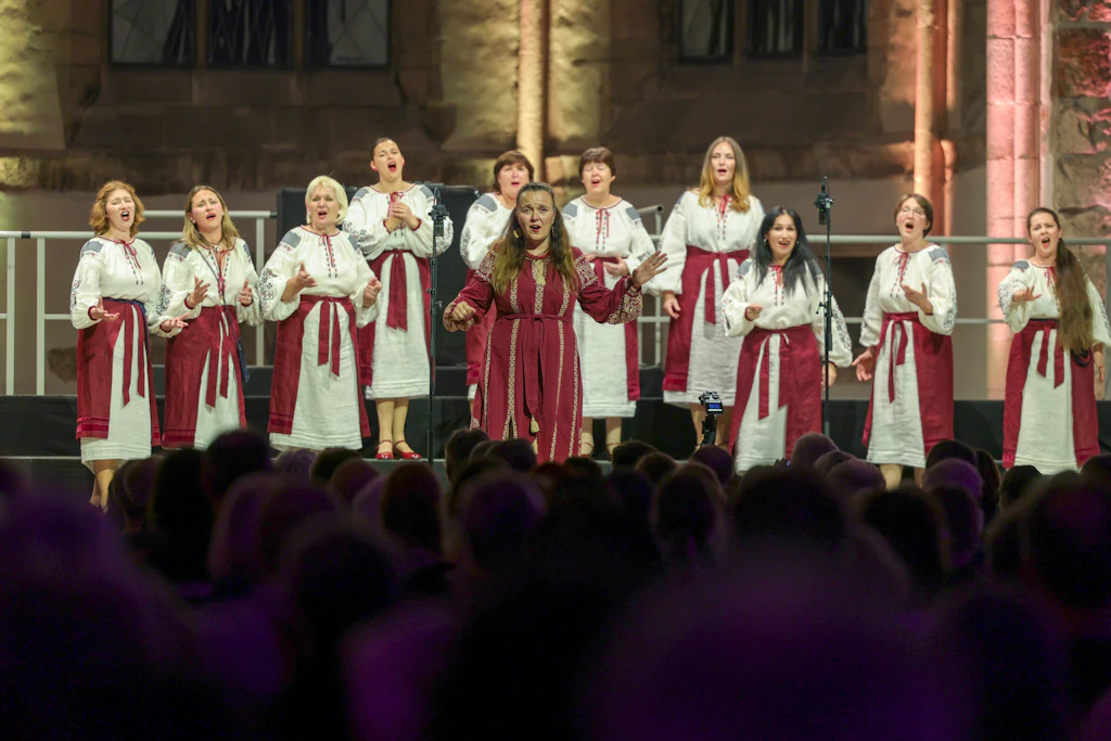 Beim internationalen Chorfest reisen Gruppen aus sieben Ländern nach Magdeburg. Mit dabei ist auch My s Ukrainy aus der Ukraine.