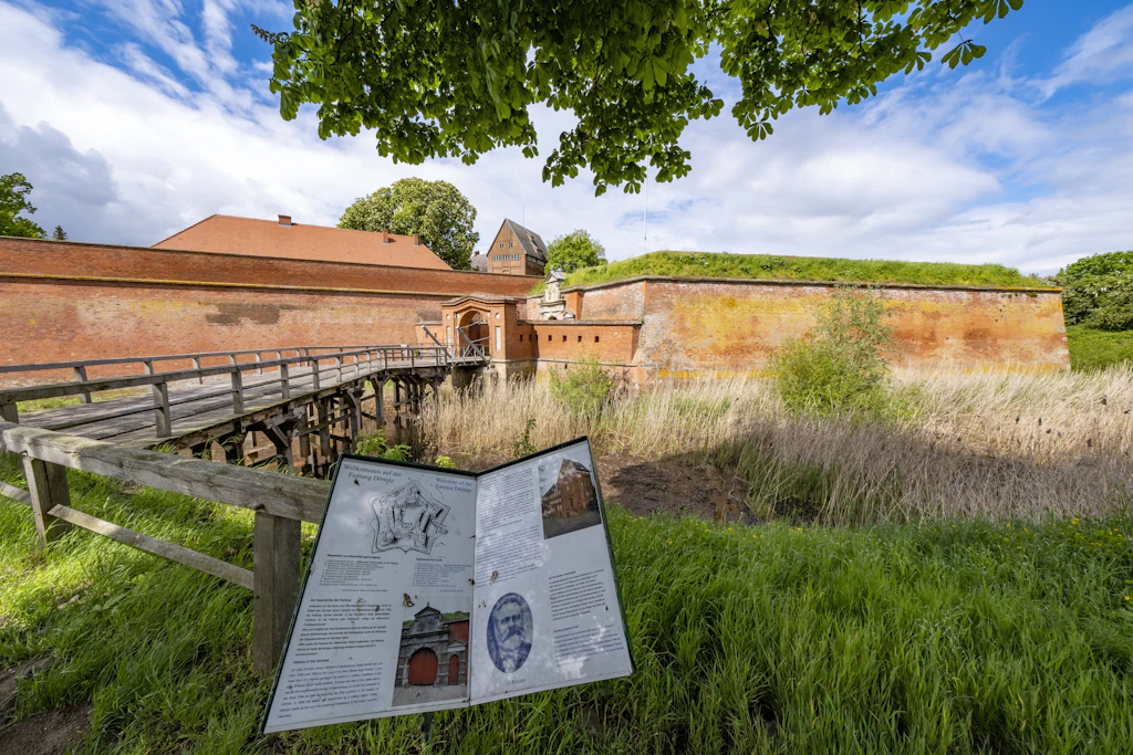 Die Festung Dömitz ist der einzige vollständig erhaltene Festungsbau der Renaissance in Norddeutschland.