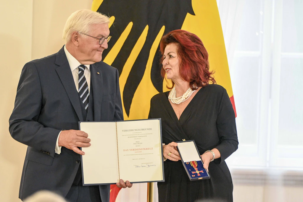 Unternehmerin Viola Klein bekam letztes Jahr von Bundespräsident Frank-Walter Steinmeier das Bundesverdienstkreuz für ihre wohltätige Arbeit verliehen.
