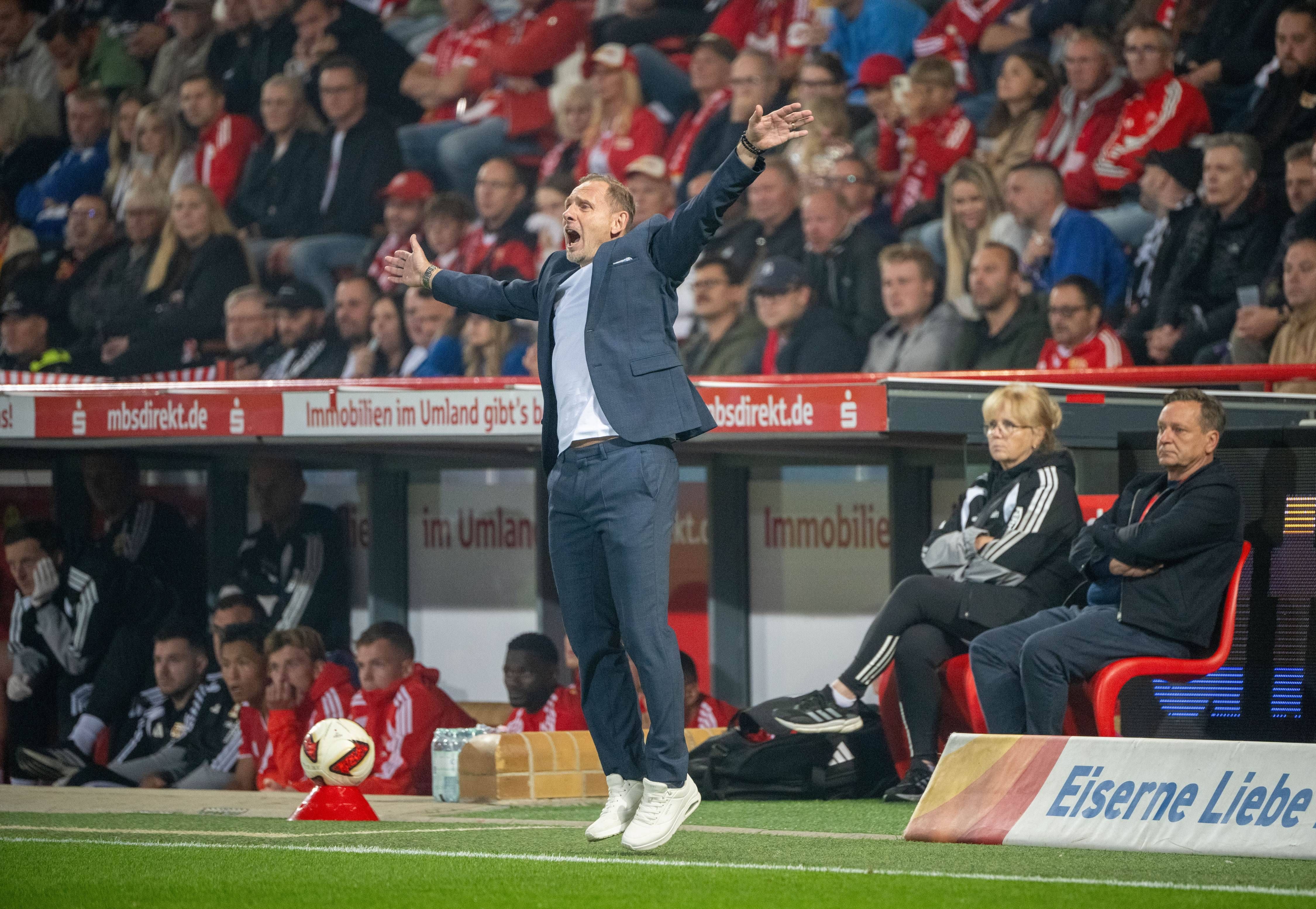 Große Ratlosigkeit nach 1:3 gegen Schalke: Bei Union brennt schon der Baum!