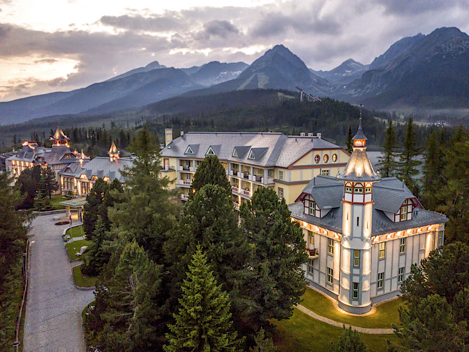 Osteuropa hat mehr zu bieten, als den Plattensee: In diesen Hotel in der Hohen Tatra nächtigen Sie hervorragend!