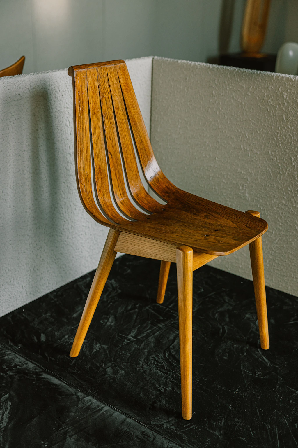 Schalenstuhl aus Sperrholz von Władysław Wincze