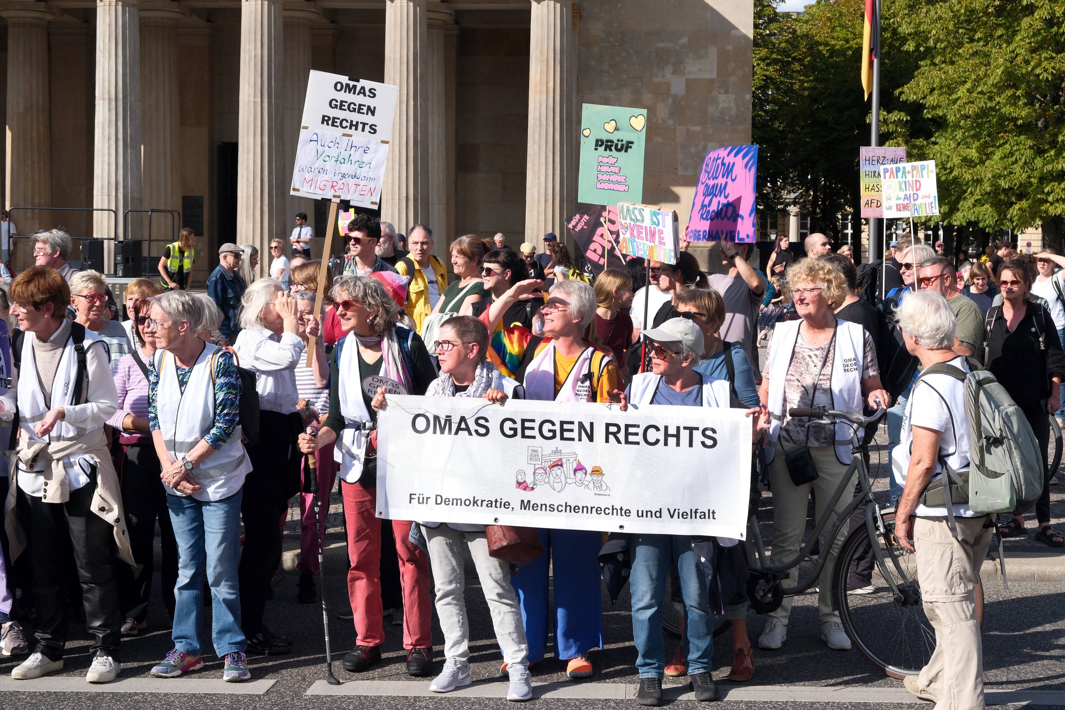 9 Stunden Verkehrschaos: Große Demo von 9 bis 18 Uhr am Freitag in Berlin!