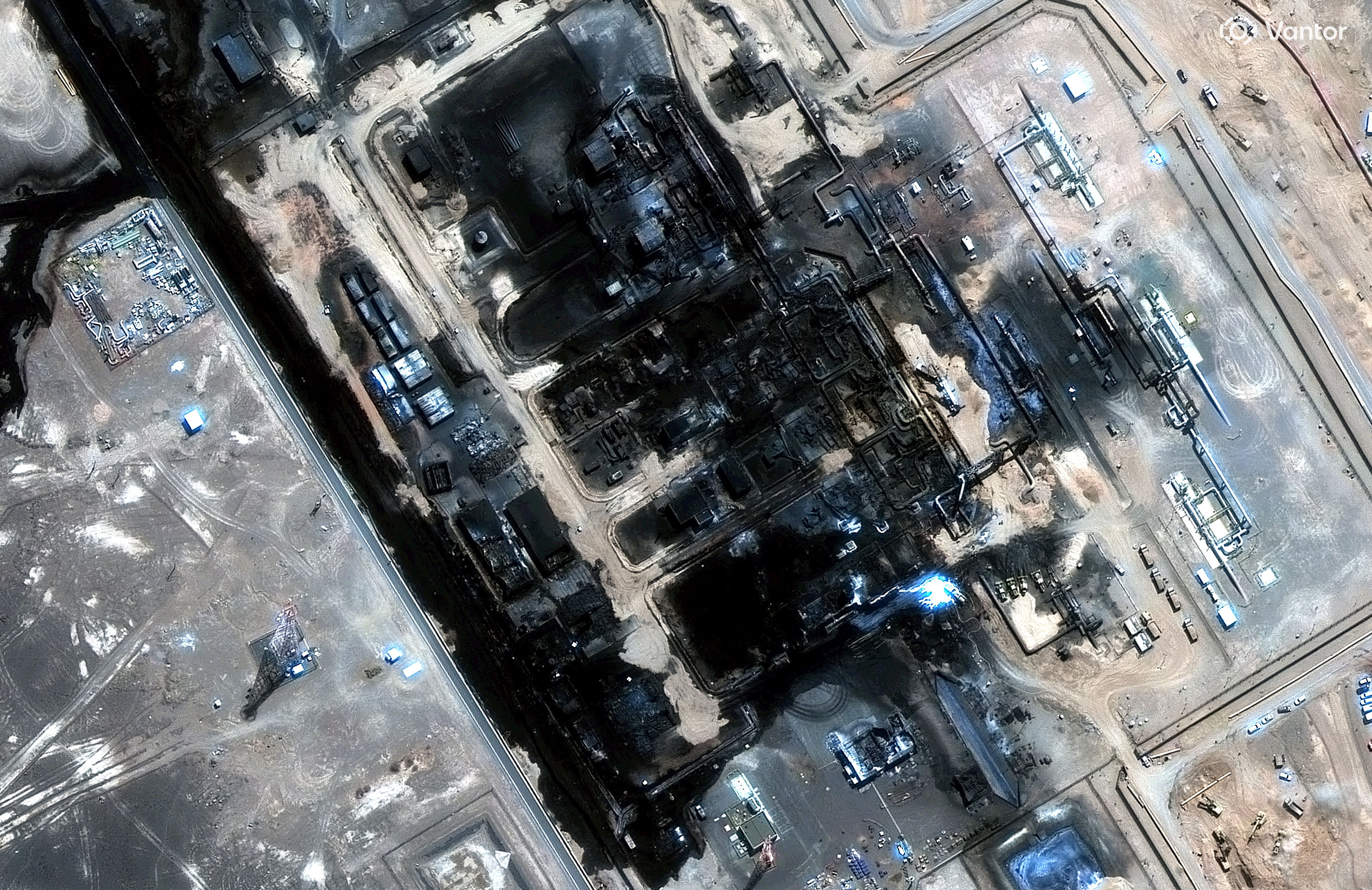 Brand in der Wüste, Schock an der Kasse: Wer die Zeche für den Pipeline-Angriff der Houthis zahlt