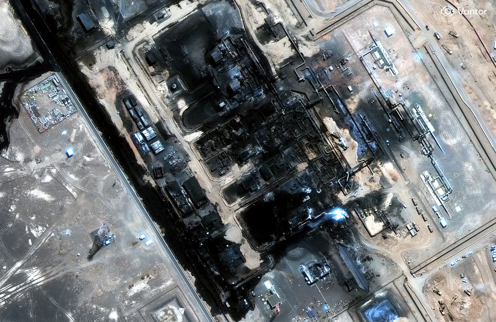 Brand in der Wüste, Schock an der Kasse: Wer die Zeche für den Pipeline-Angriff der Houthis zahlt