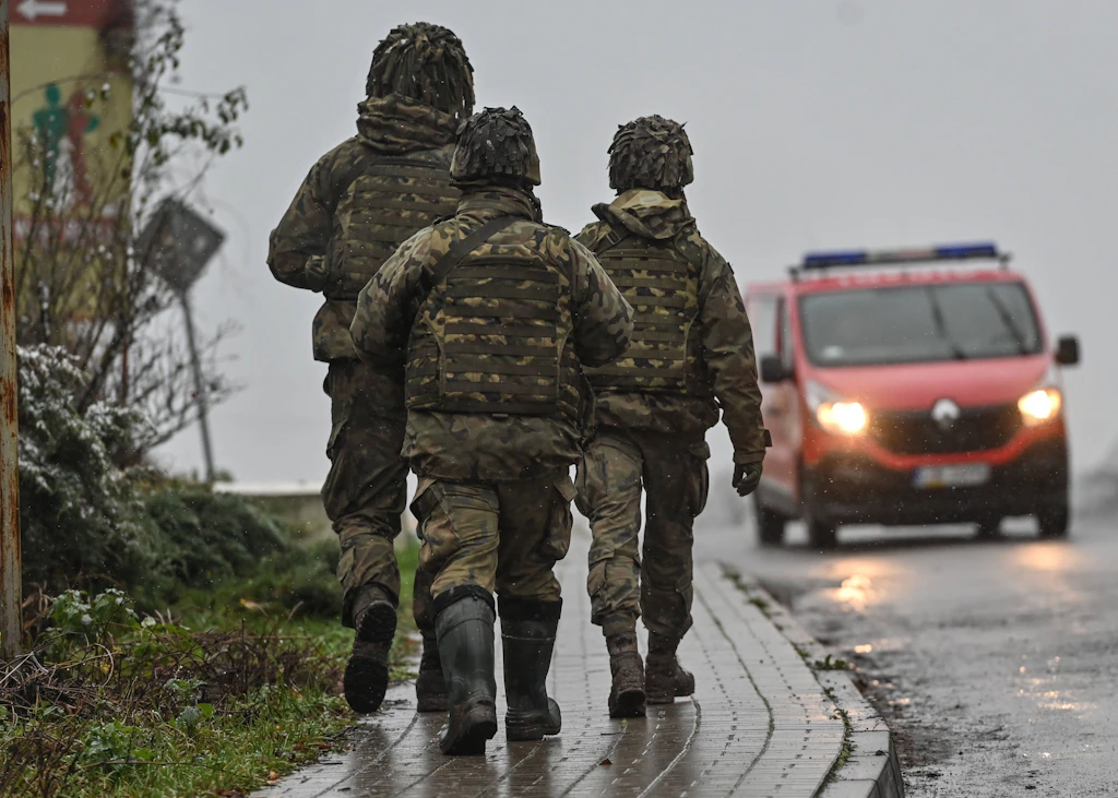 Russische Drohne trifft Warschau-Zug nahe Polen – 206 Fahrgäste evakuiert