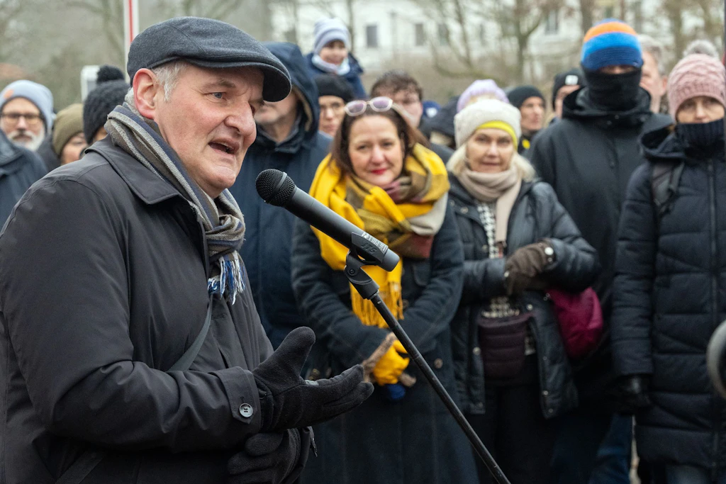 Ihm könnte der private Besuch von Veranstaltungen zum Verhängnis werden: Bernd Rubelt (l.) ist seit 2019 Beigeordneter für Stadtentwicklung, Bauen, Wirtschaft und Umwelt in Potsdam.